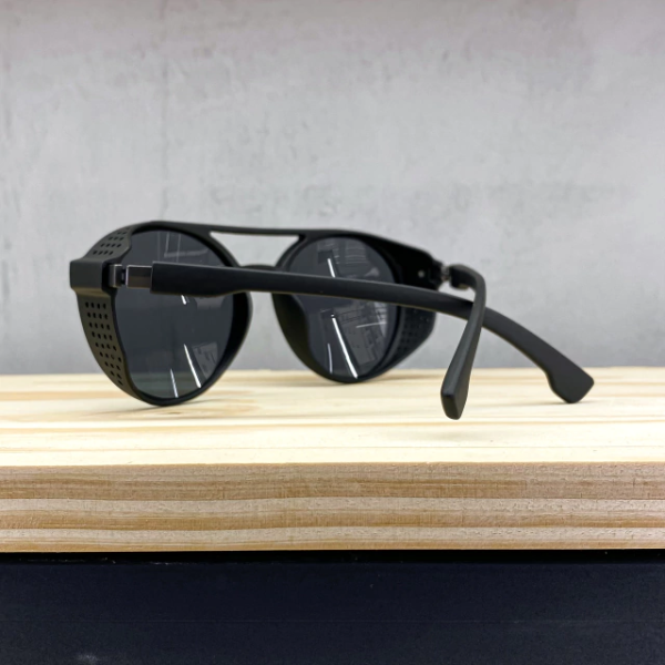 Lentes Boss Negras Mate-400 UV - Imagen 2
