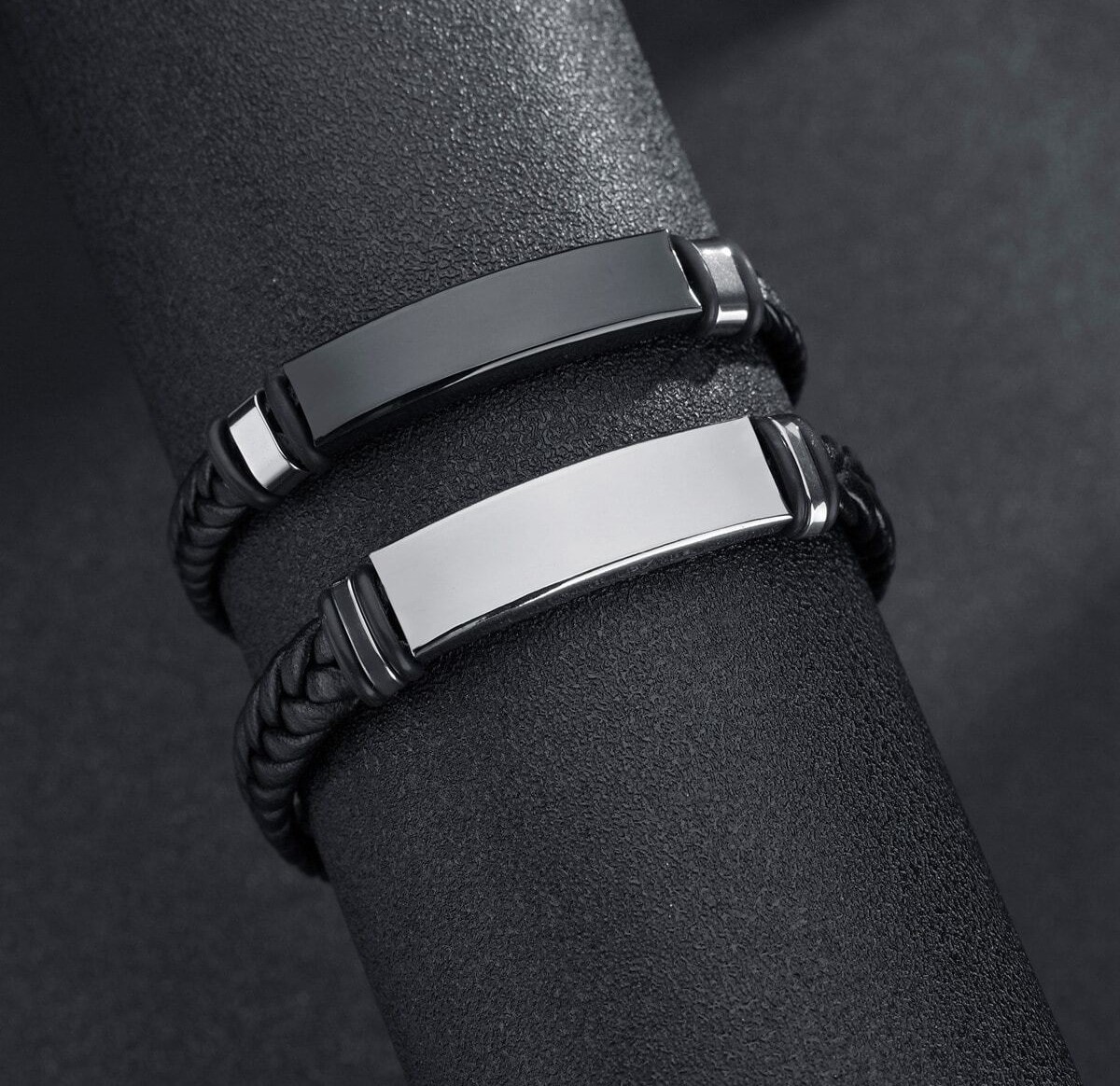 Pulsera Hombre, diseño Trensado y decorado Metálico - Imagen 2